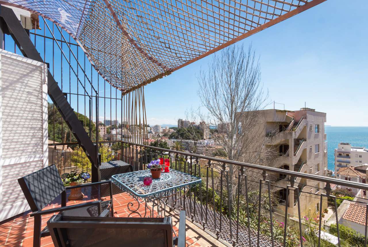 Renovated 5 bedroom Villa for sale with sea view in San Agustin,