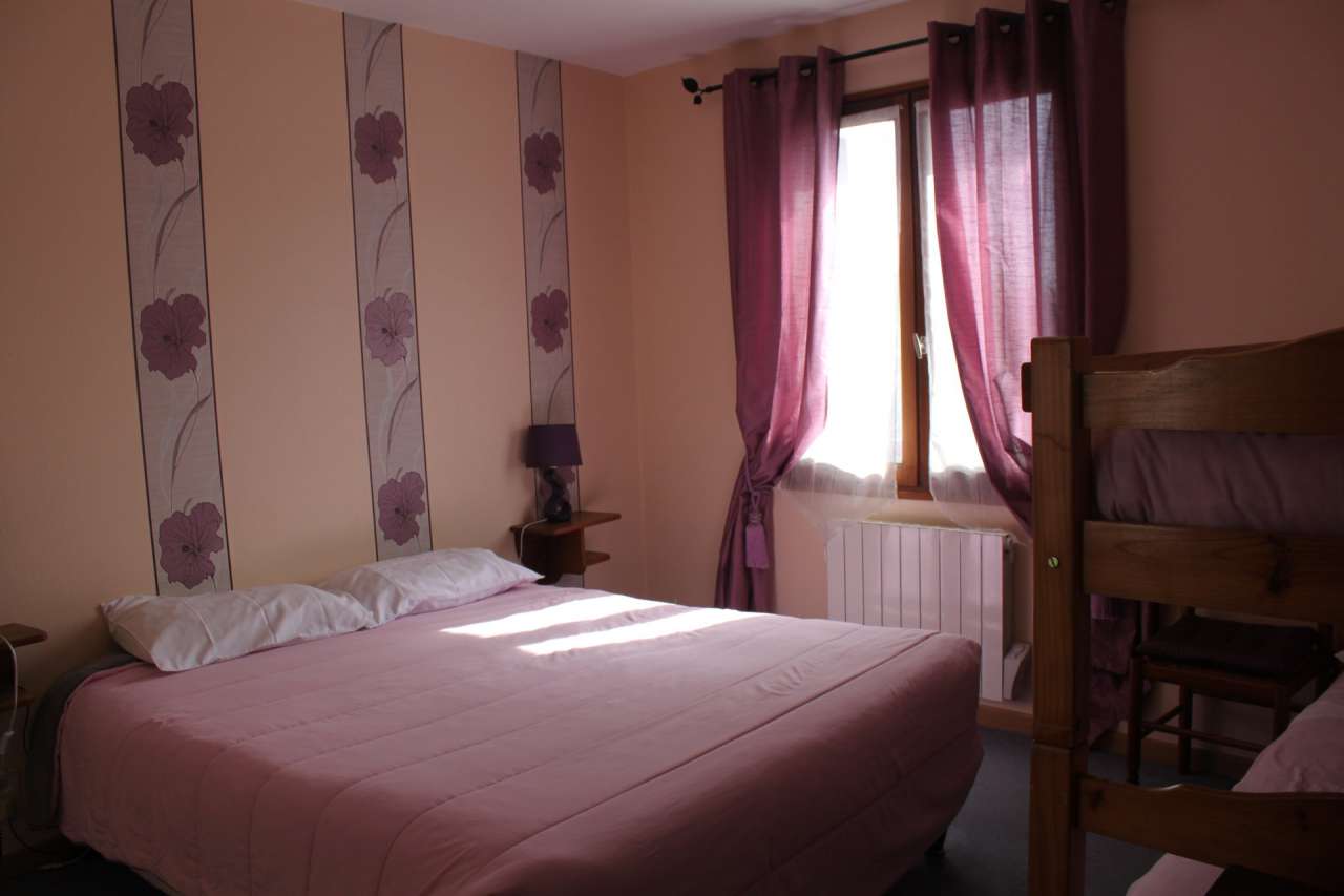 Unique opportunity to acquire a functioning 11 bedroom hotel and restaurant