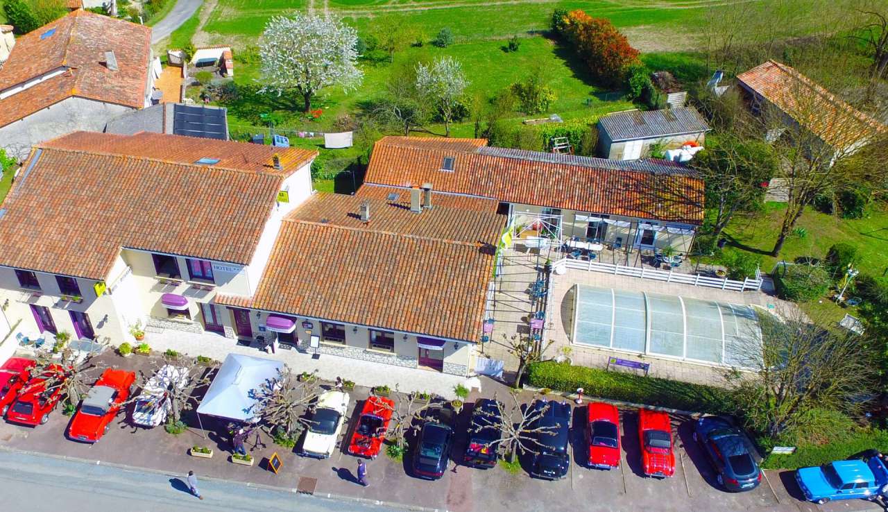 Unique opportunity to acquire a functioning 11 bedroom hotel and restaurant