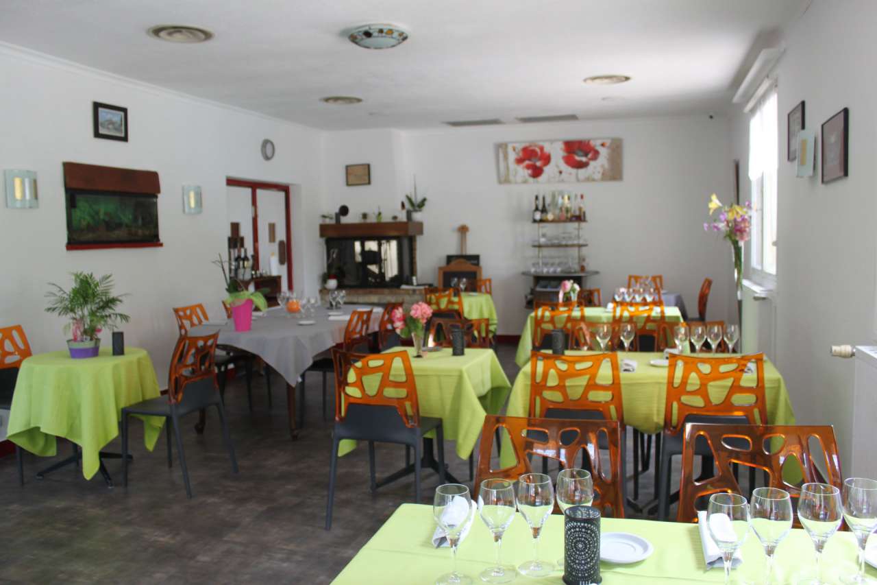 Unique opportunity to acquire a functioning 11 bedroom hotel and restaurant