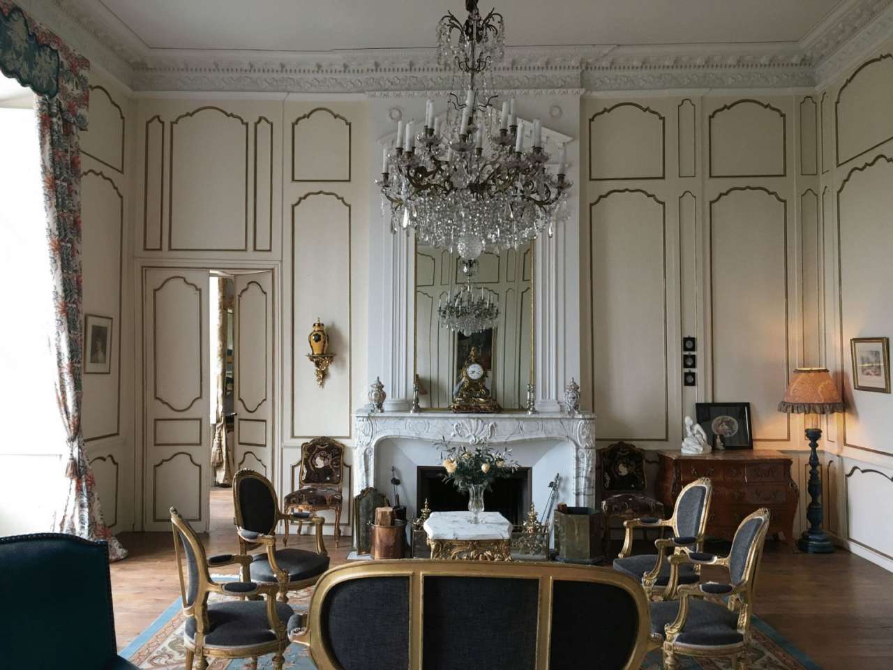 Fabulous and beautifully presented historic property built on the remains o