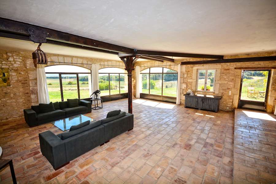 Fabulous Provencal stone farmhouse in the heart of Provencal Drome, less th