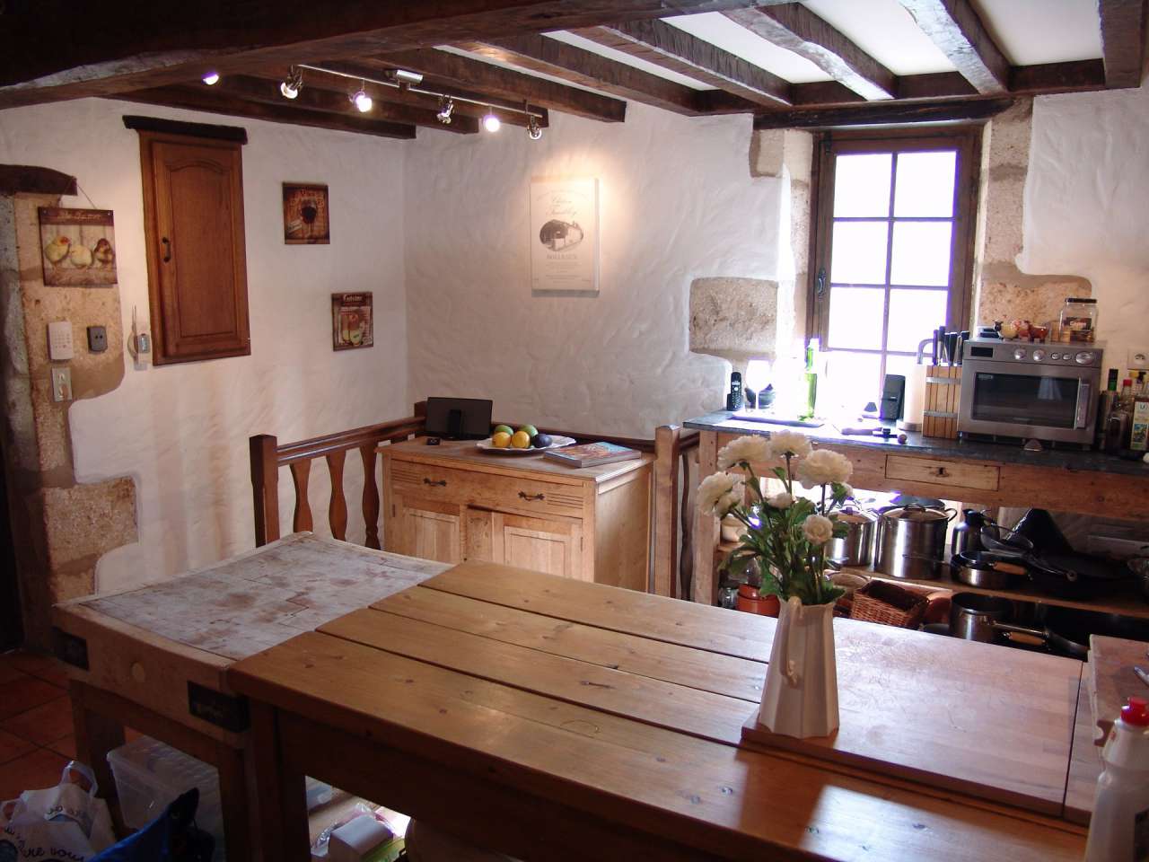 Charming 6 bedroom stone built, river front farmhouse, with a total spaciou