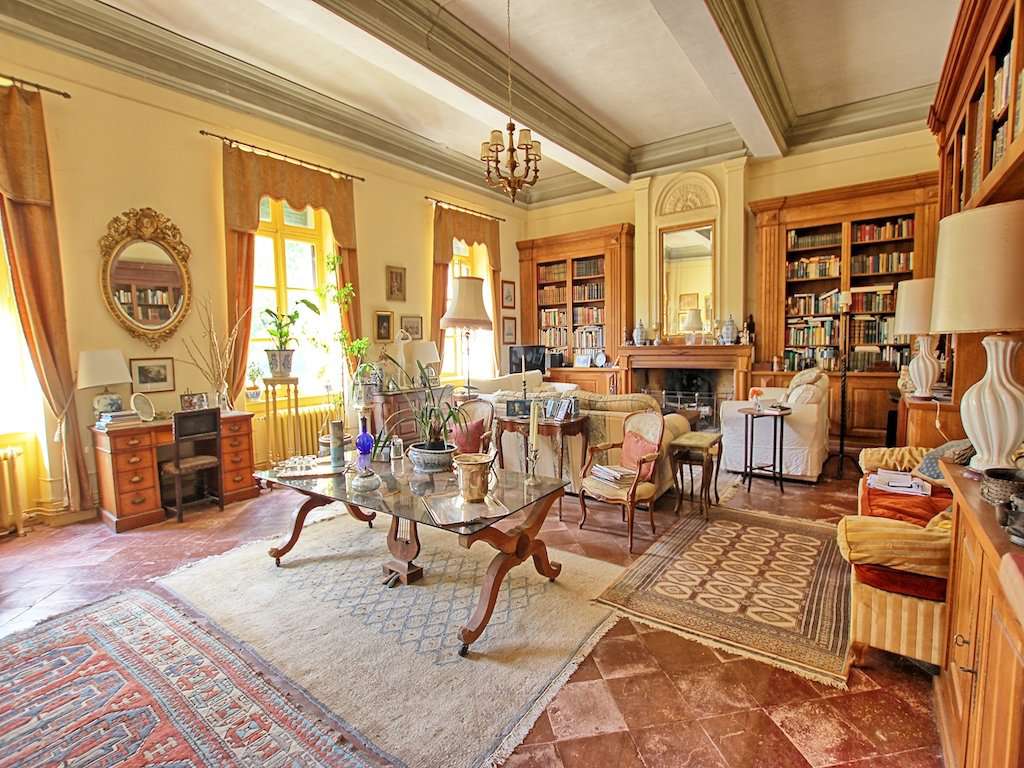 Nestling in over 14 acres of beautiful land is this magnificent South facin