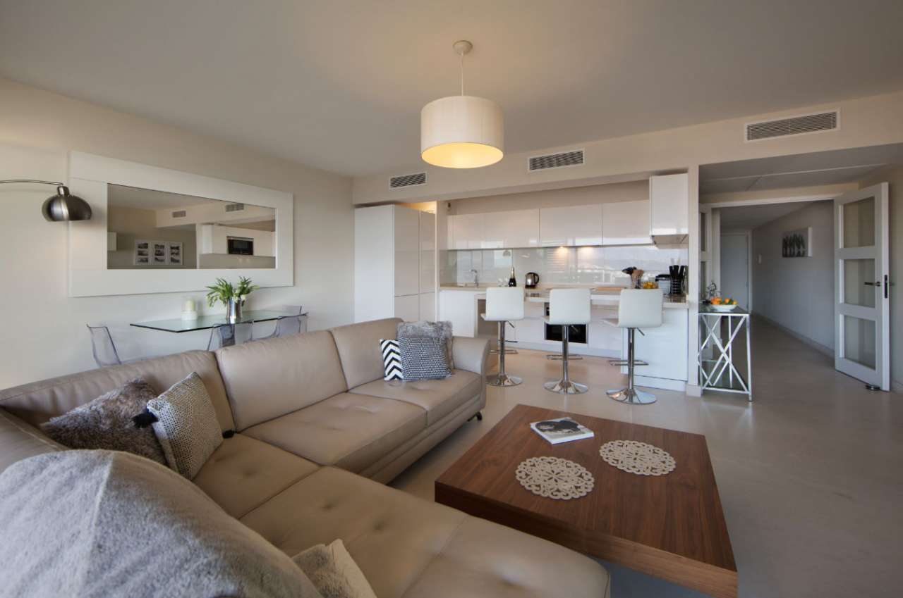 Spacious and contemporary 3 bedroom apartment, ideally situated within a se