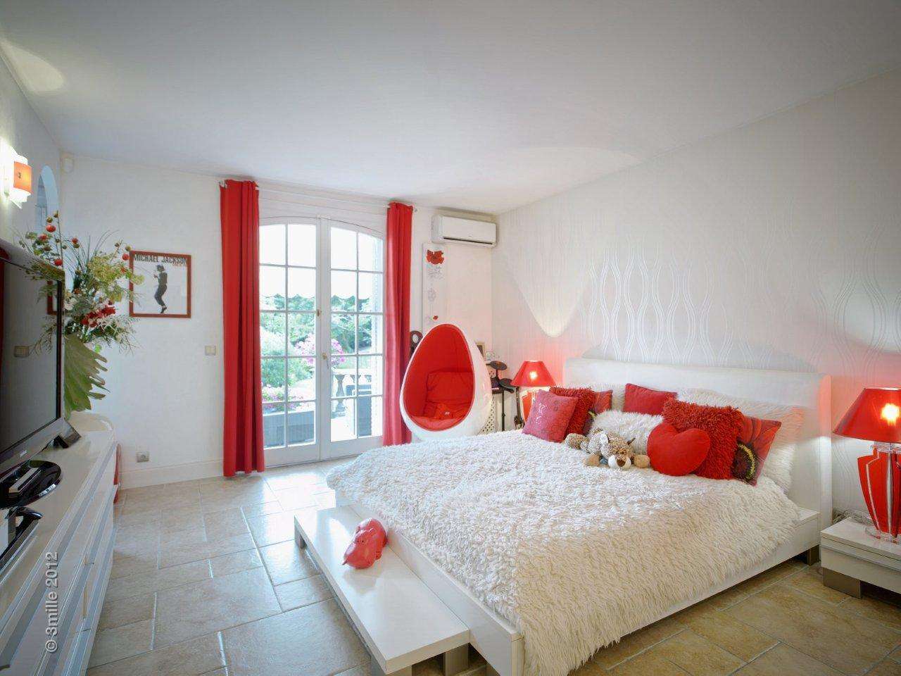 Outstandingly beautiful and elegant fully renovated 5 bedroom luxury Mansio