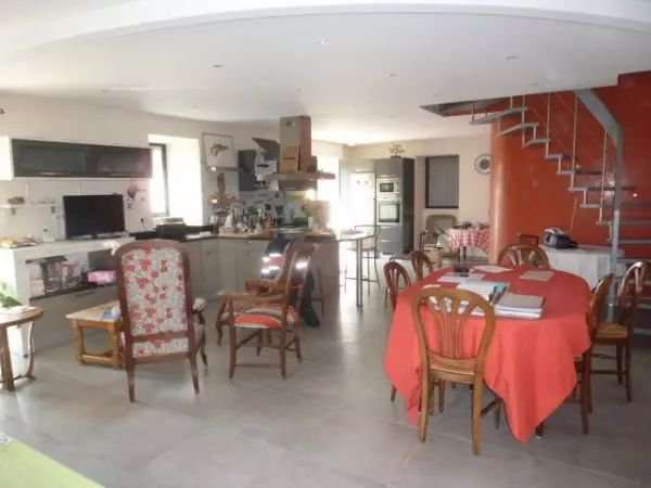 Completely refurbished throughout with no expense spared, this charming 5 b