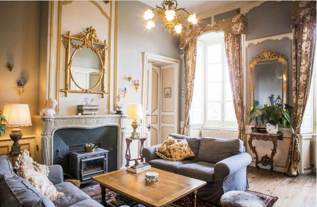 Classified as a 'Monument Historique' is this outstanding South facing 7 be