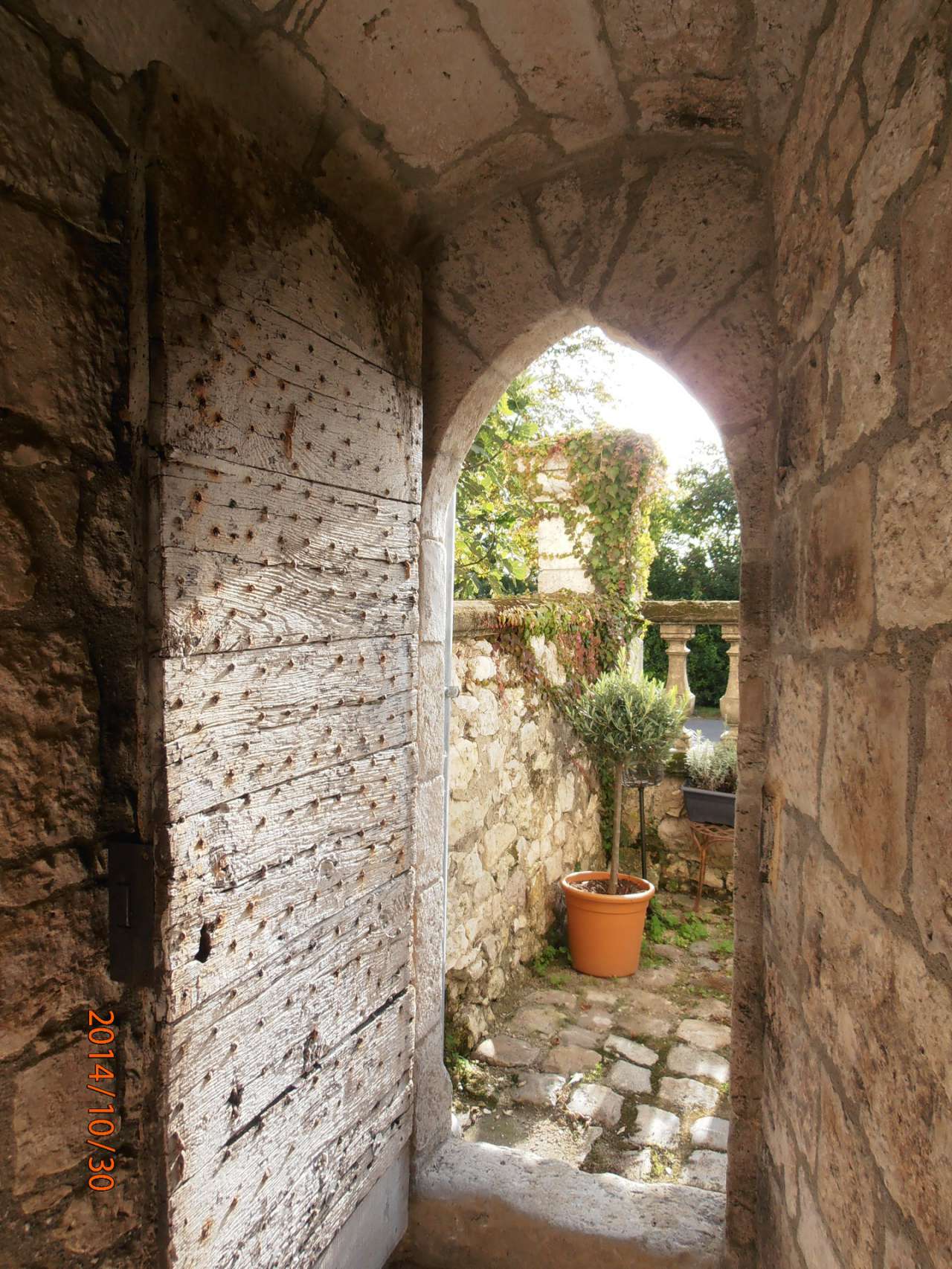 Classified as a 'Monument Historique' is this outstanding South facing 7 be