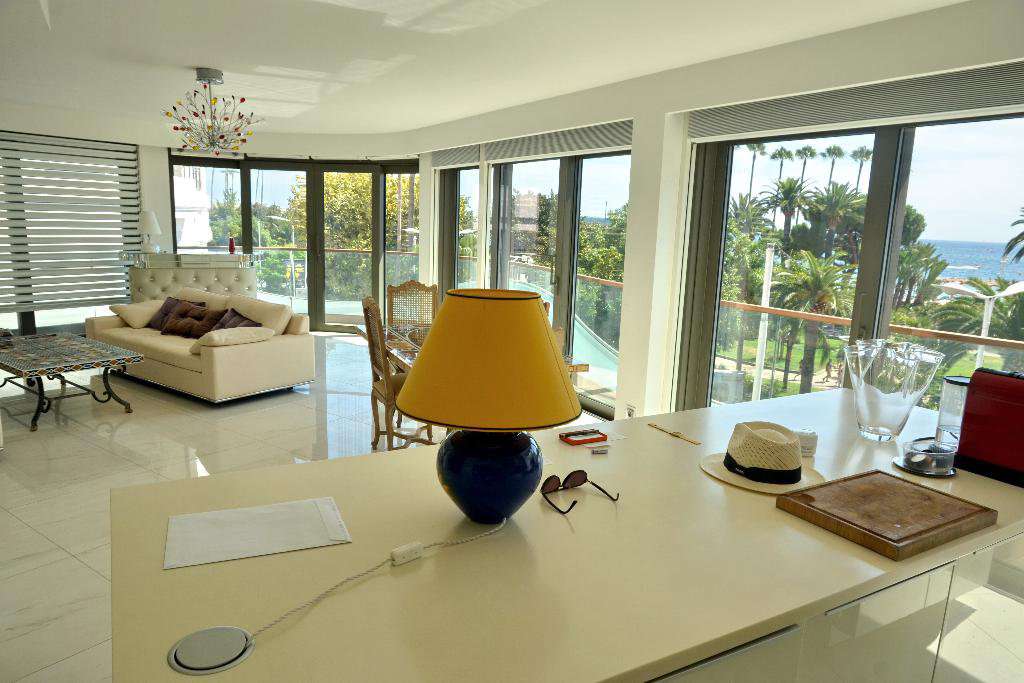 Bright and modern 3 bedroom apartment, with a total living area of 110m2, i