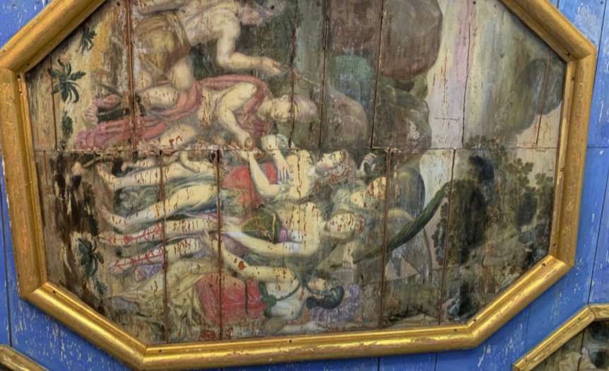 Fabulous 15th century 5 bedroom French Chateau with separate 3 bedroom hous