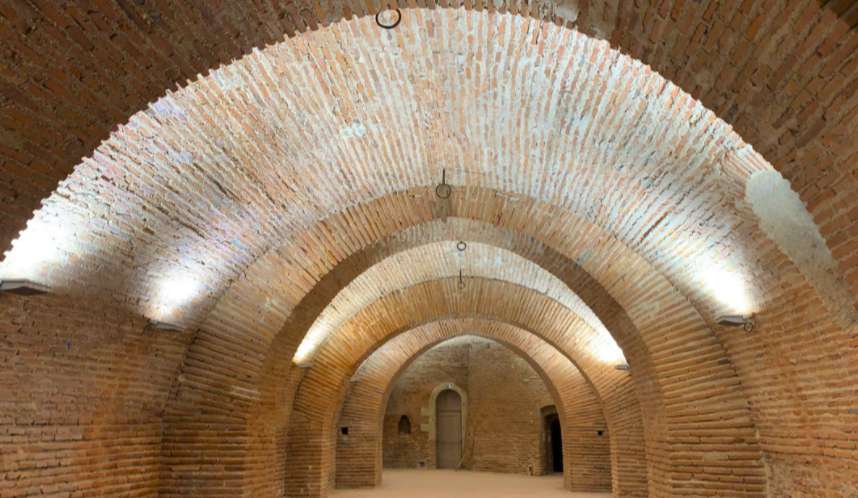 Fabulous 15th century 5 bedroom French Chateau with separate 3 bedroom hous