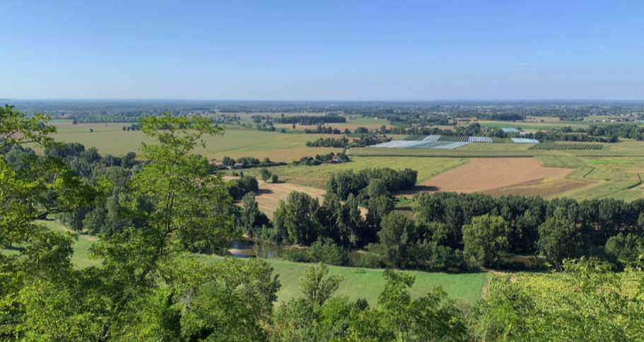 Fabulous 15th century 5 bedroom French Chateau with separate 3 bedroom hous