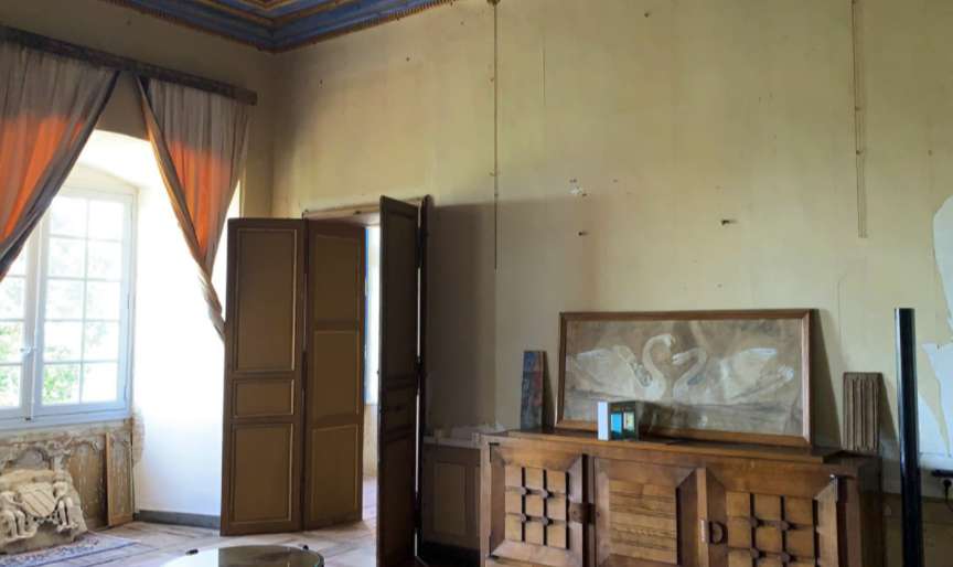 Fabulous 15th century 5 bedroom French Chateau with separate 3 bedroom hous