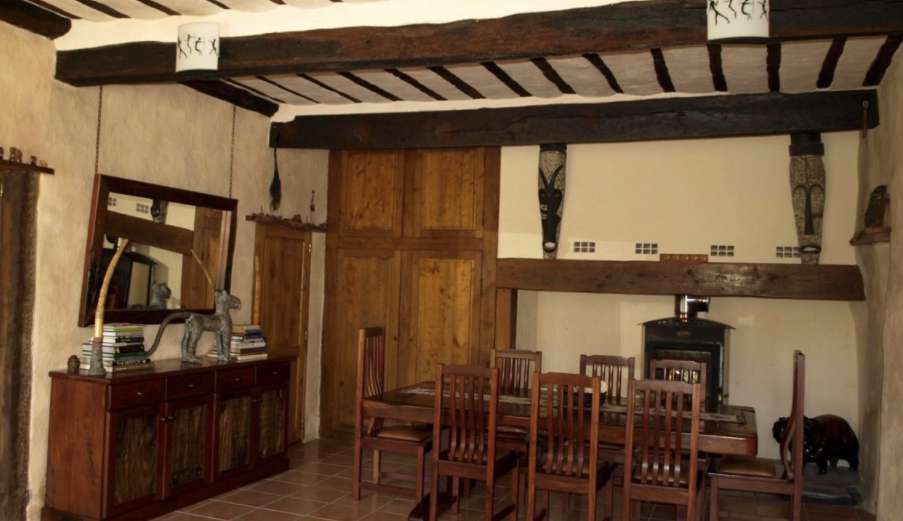 Beautiful 16th century French Chateau with Gites and private lake, nestling