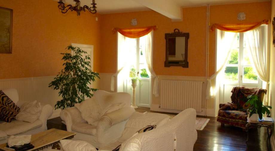 Beautiful 16th century French Chateau with Gites and private lake, nestling