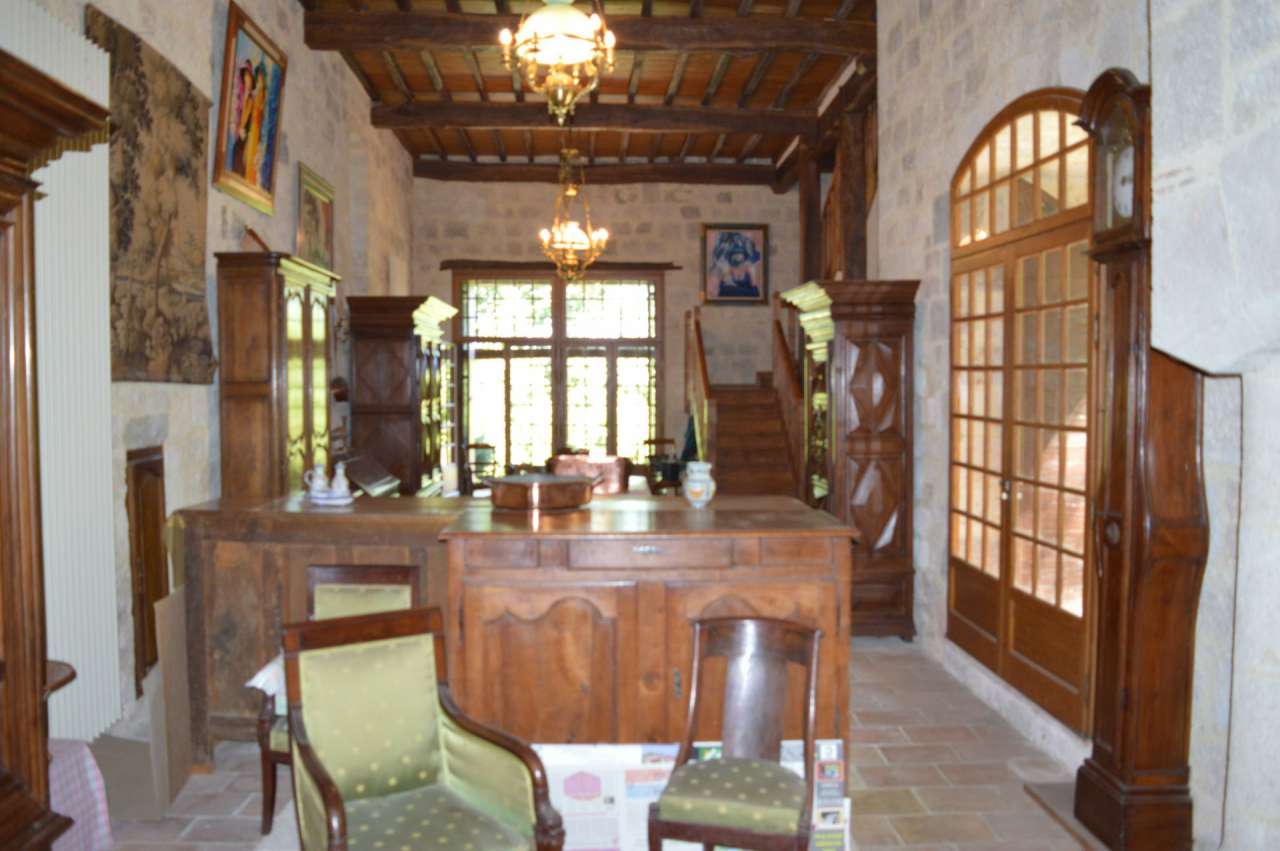 Full of charm and character is this 3 bedroom Twelfth Century Chateau, nest