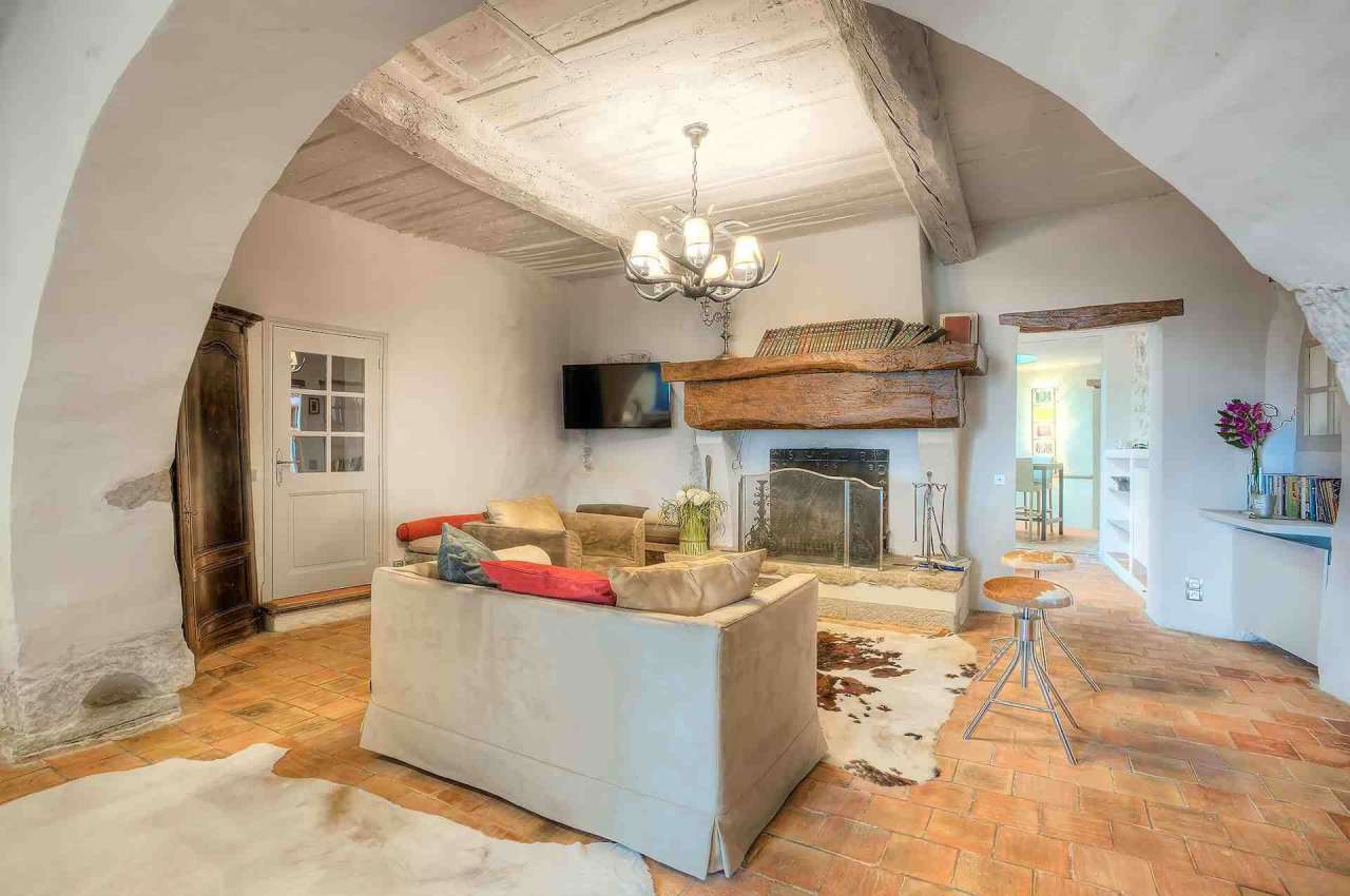 Authentic and historical 6 bedroom former olive mill, which is part of the
