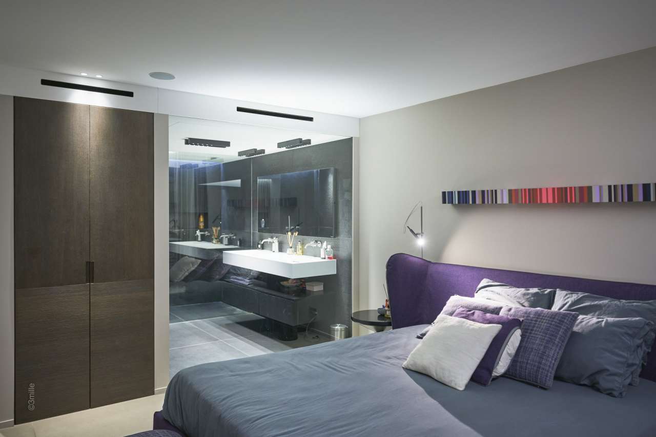 Luxurious and beautifully presented 4 bedroom duplex apartment, ideally sit