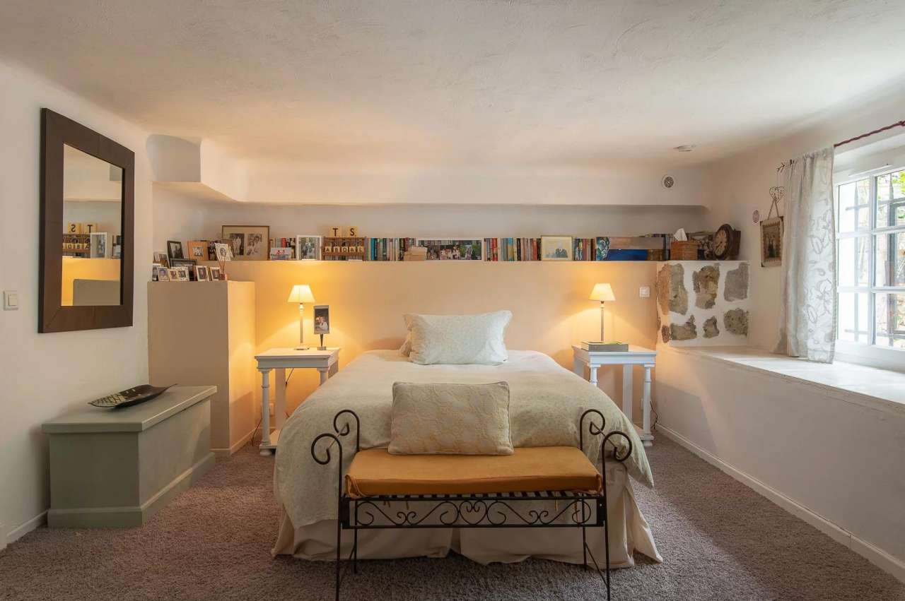 Charming 4 bedroom family home, with a beautifully presented total living a