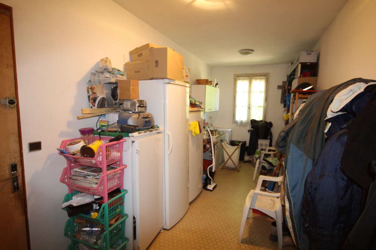 Charming 5 bedroom Manoir with expansive pool, nestling in nearly 5 acres o