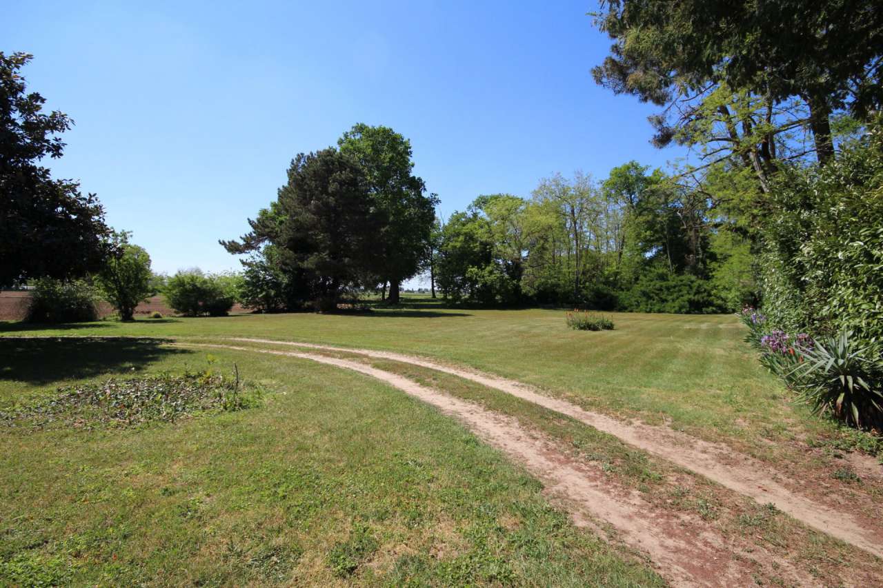 Charming 5 bedroom Manoir with expansive pool, nestling in nearly 5 acres o