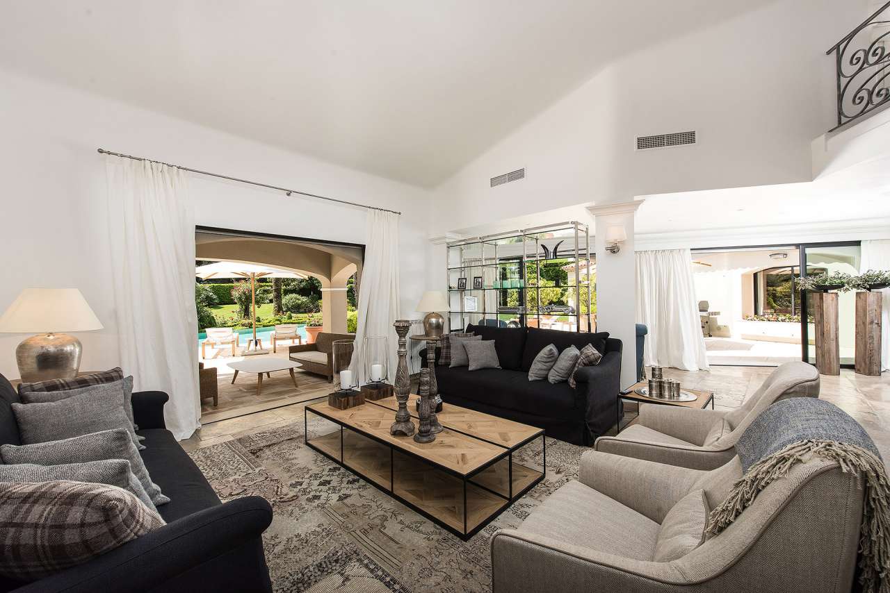 Surrounded by over half an acre of glorious gardens is this outstanding, be