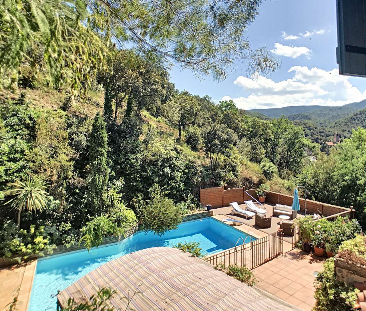 Nestling in a backdrop of mountains and countryside are these 2 gorgeous, f