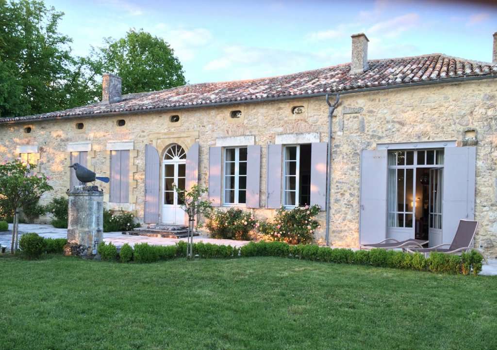 Superb stone built 8 bedroom property, which is ideally set within a quiet