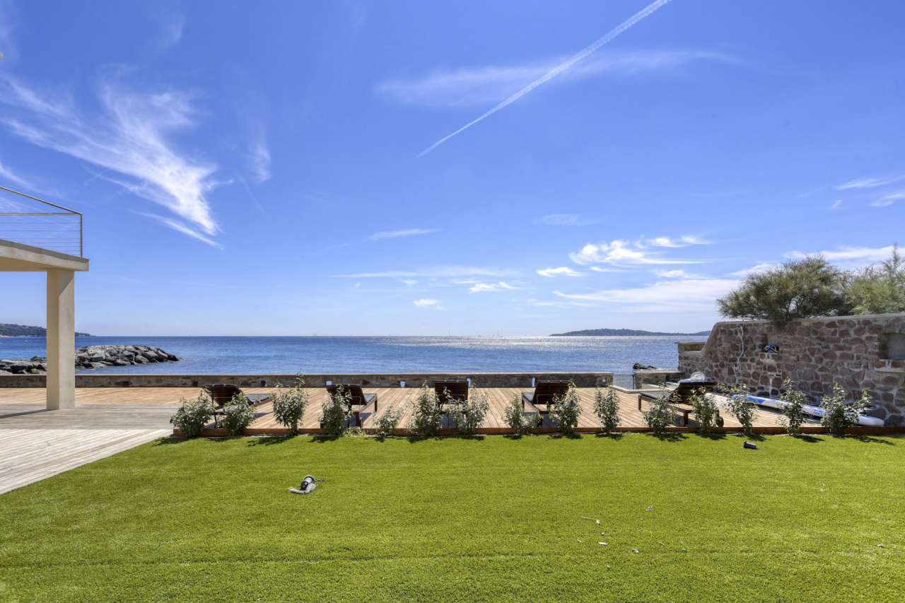 Unique opportunity to acquire an outstanding 6 bedroom waterfront villa wit