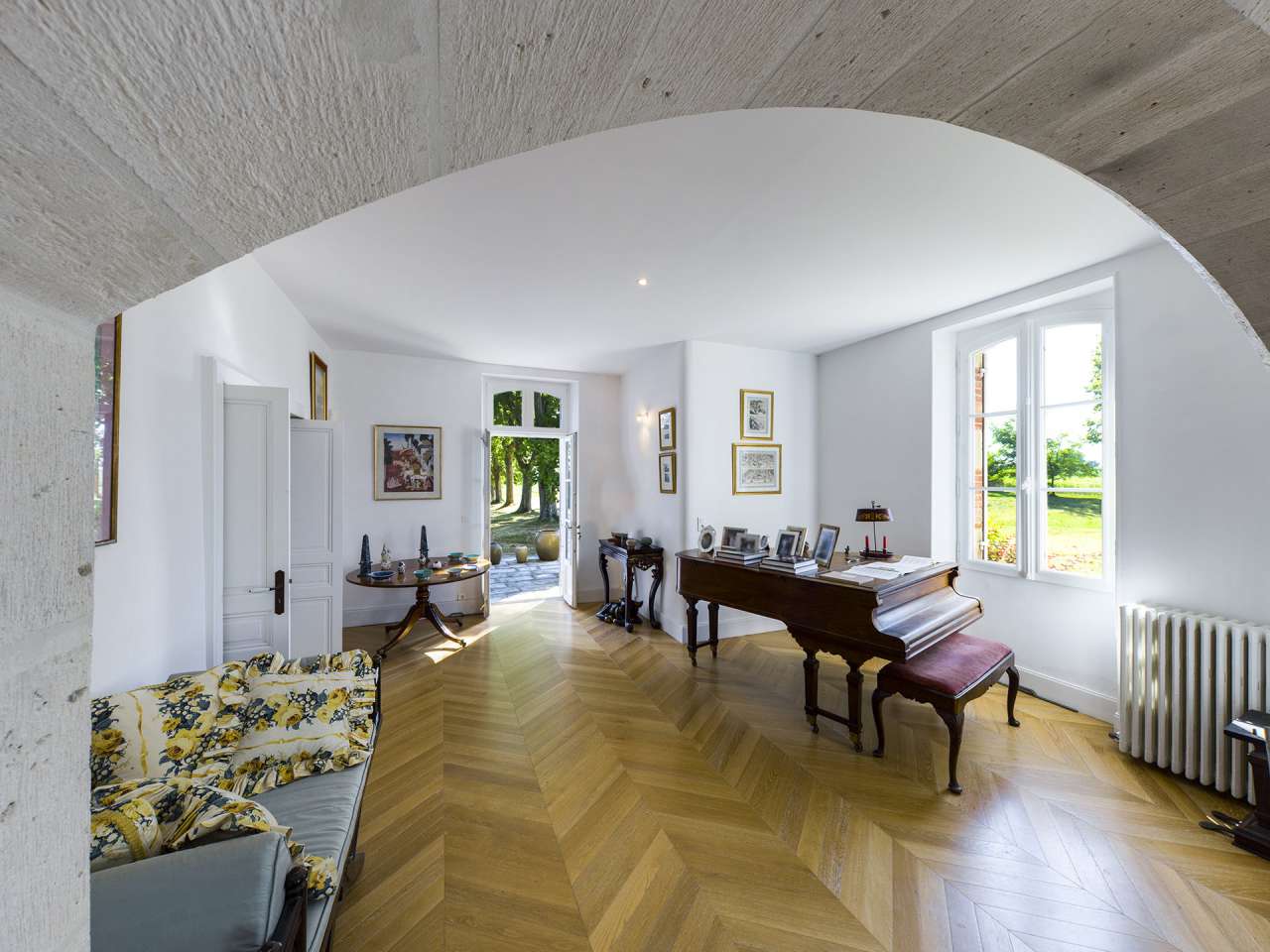 Exceptional 13th century 4 bedroom French Chateau with separate 3 bedroom c