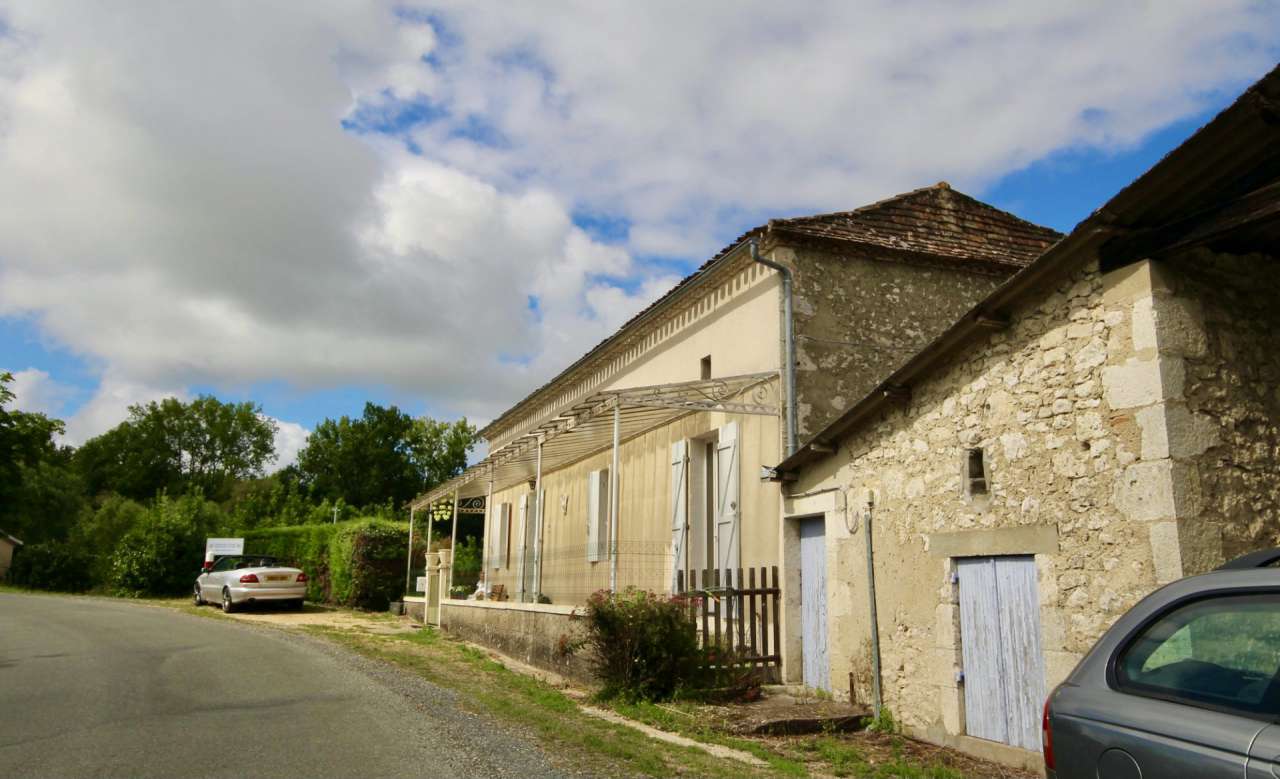 With excellent income potential and ideally situated within a popular area