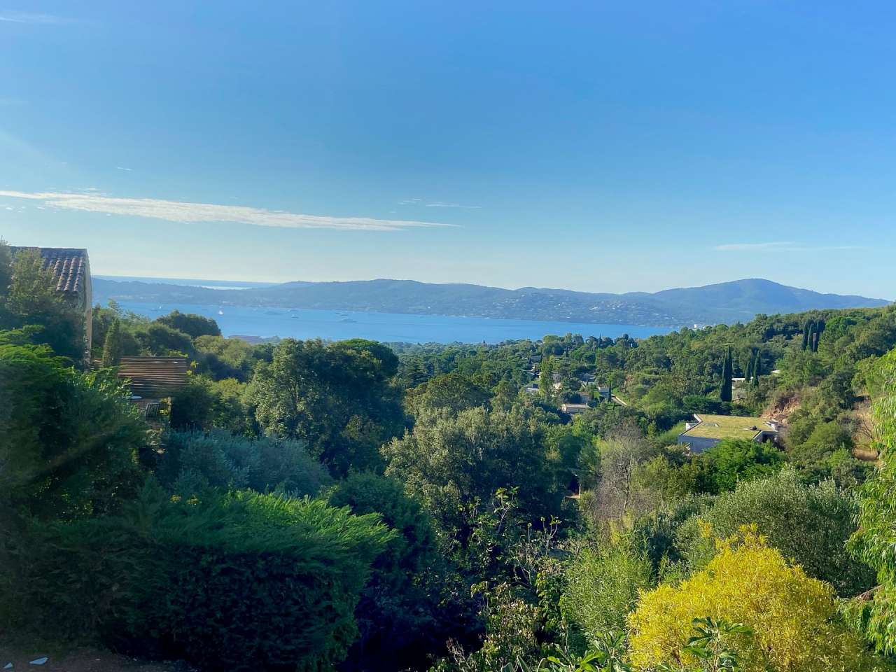 Rare opportunity to acquire a brand new luxurious 5 bedroom South facing vi