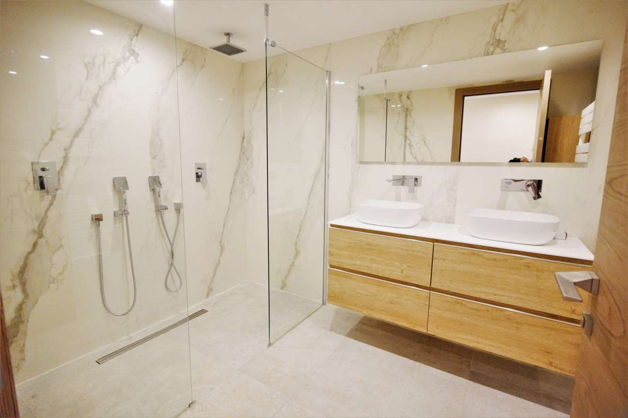 Rare opportunity to acquire a brand new luxurious 5 bedroom South facing vi