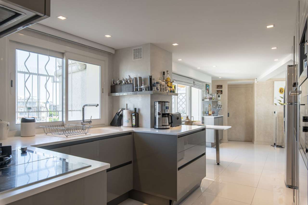 Magnificent 2 bedroom penthouse apartment with stunning sea and marina view