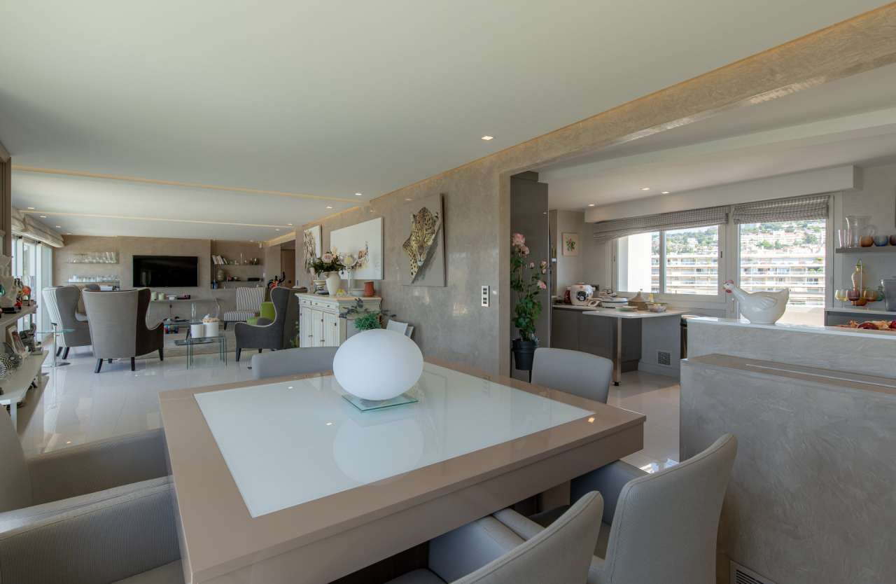 Magnificent 2 bedroom penthouse apartment with stunning sea and marina view