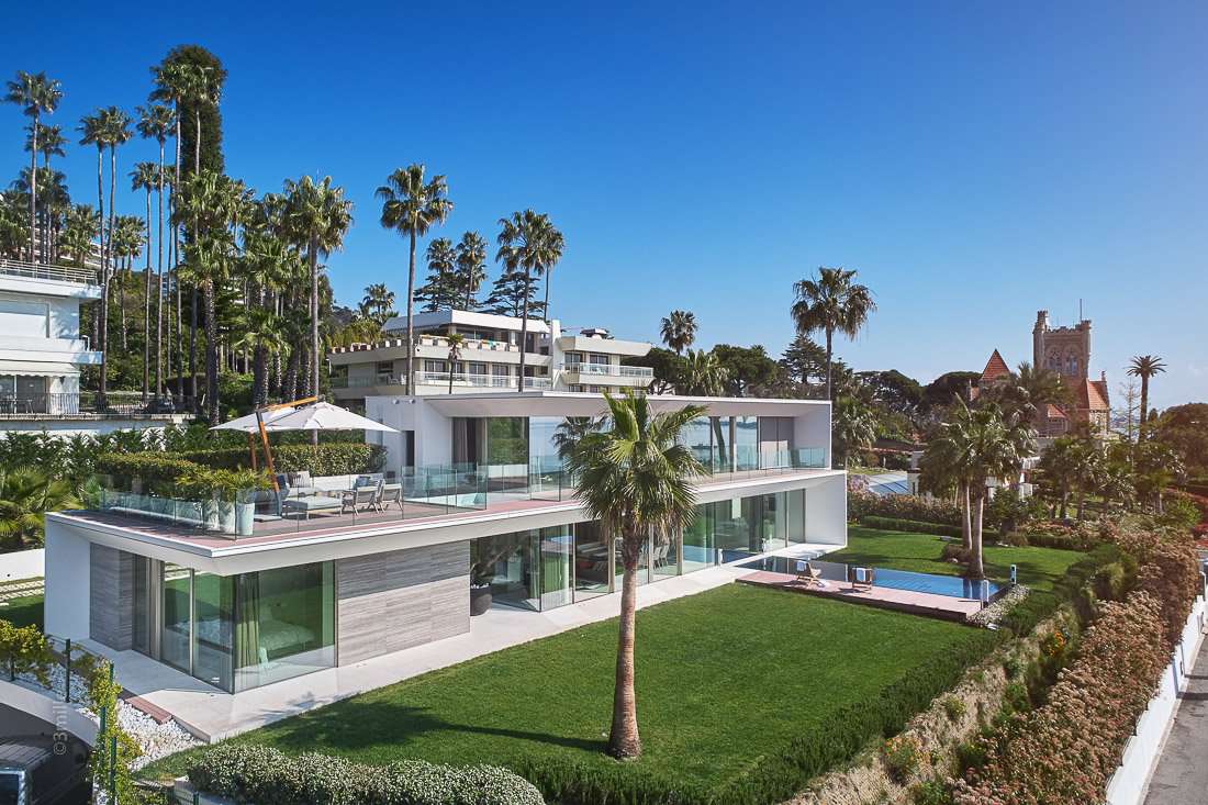 Spectacular modern and luxurious 3 storey, 5 bedroom villa, nestling in hal