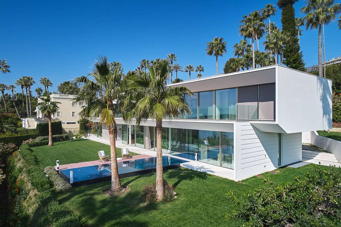 Spectacular modern and luxurious 3 storey, 5 bedroom villa, nestling in hal