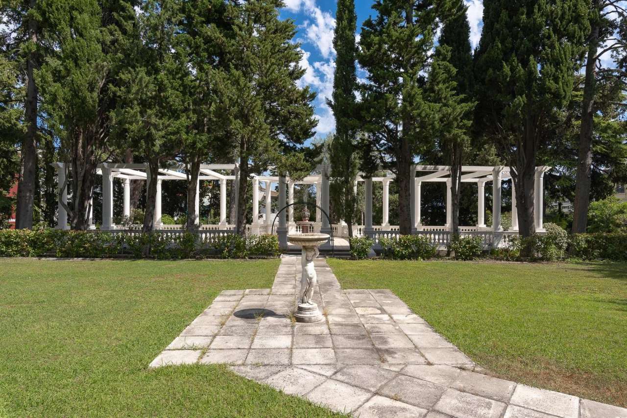 Magnificent, grand and spacious 1900' villa, which is ideally situated just