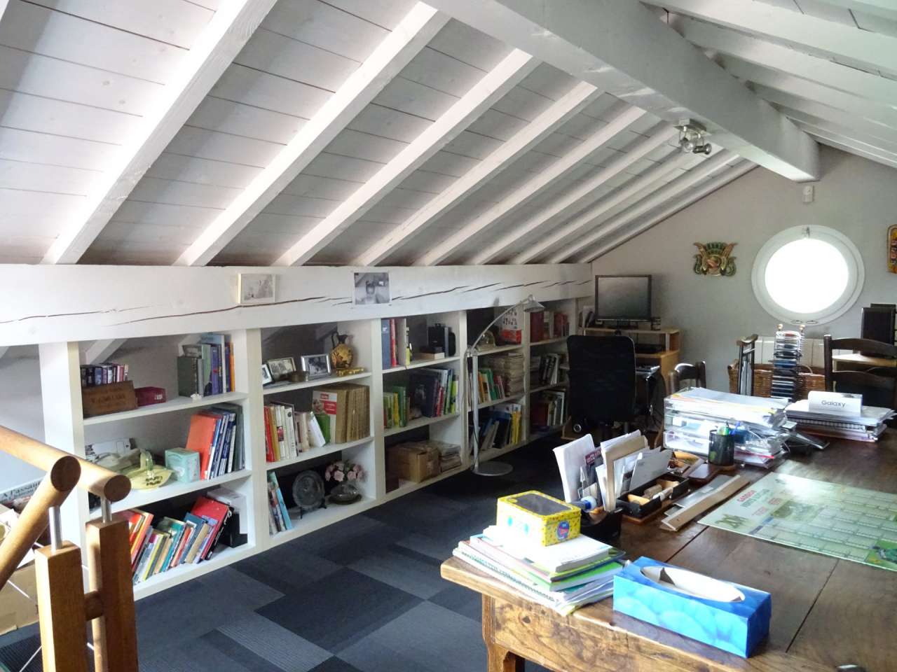 Nestling in nearly 6 acres of glorious land is this amazing 4 bedroom villa