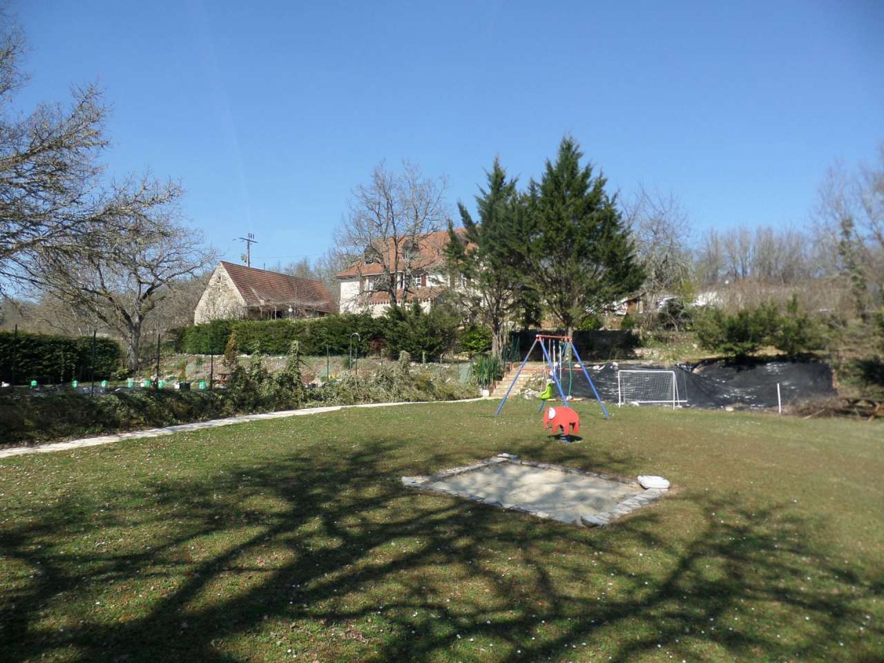 Superb opportunity for generating a good income, this lovely holiday chalet