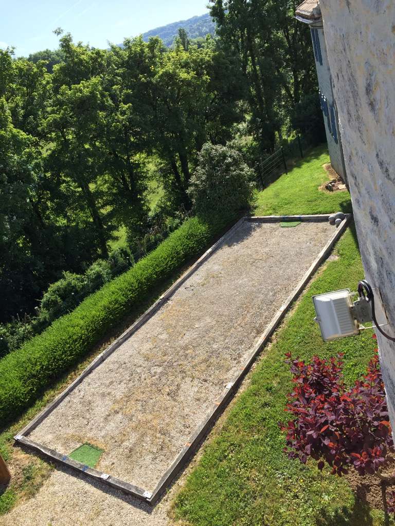 Beautifully restored stone built Chateau, ideally situated in a quiet setti