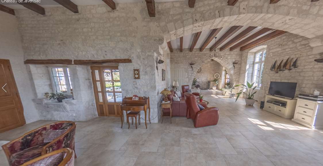 Beautifully restored stone built Chateau, ideally situated in a quiet setti