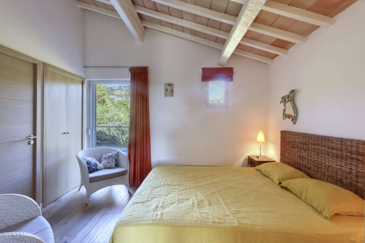 Superb 4 bedroom home,which is ideally situated right in the heart of a sec