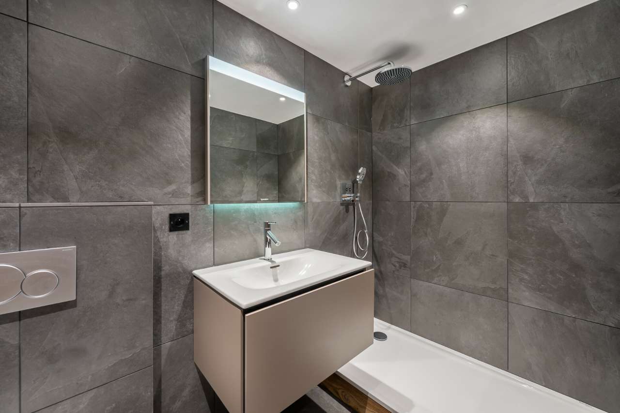 ~With stunning mountain views and situated within a new quiet residence in