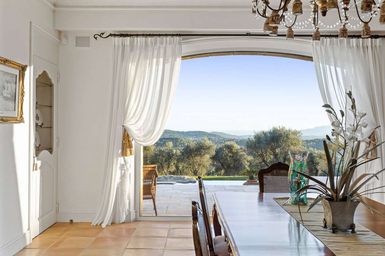 With a sumptuous blend of Provencal character with impressive architecture