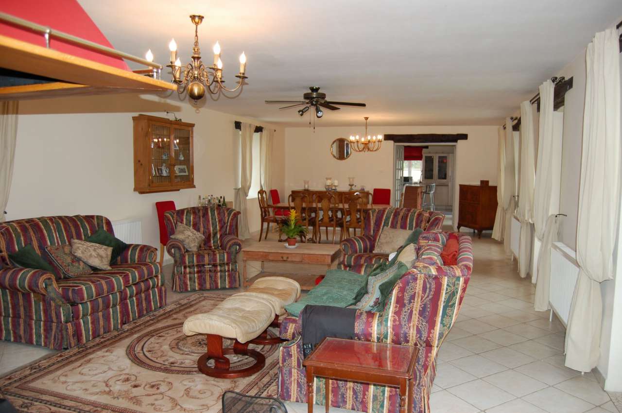 Beautifully and totally refurbished to a very high standard, this stunning