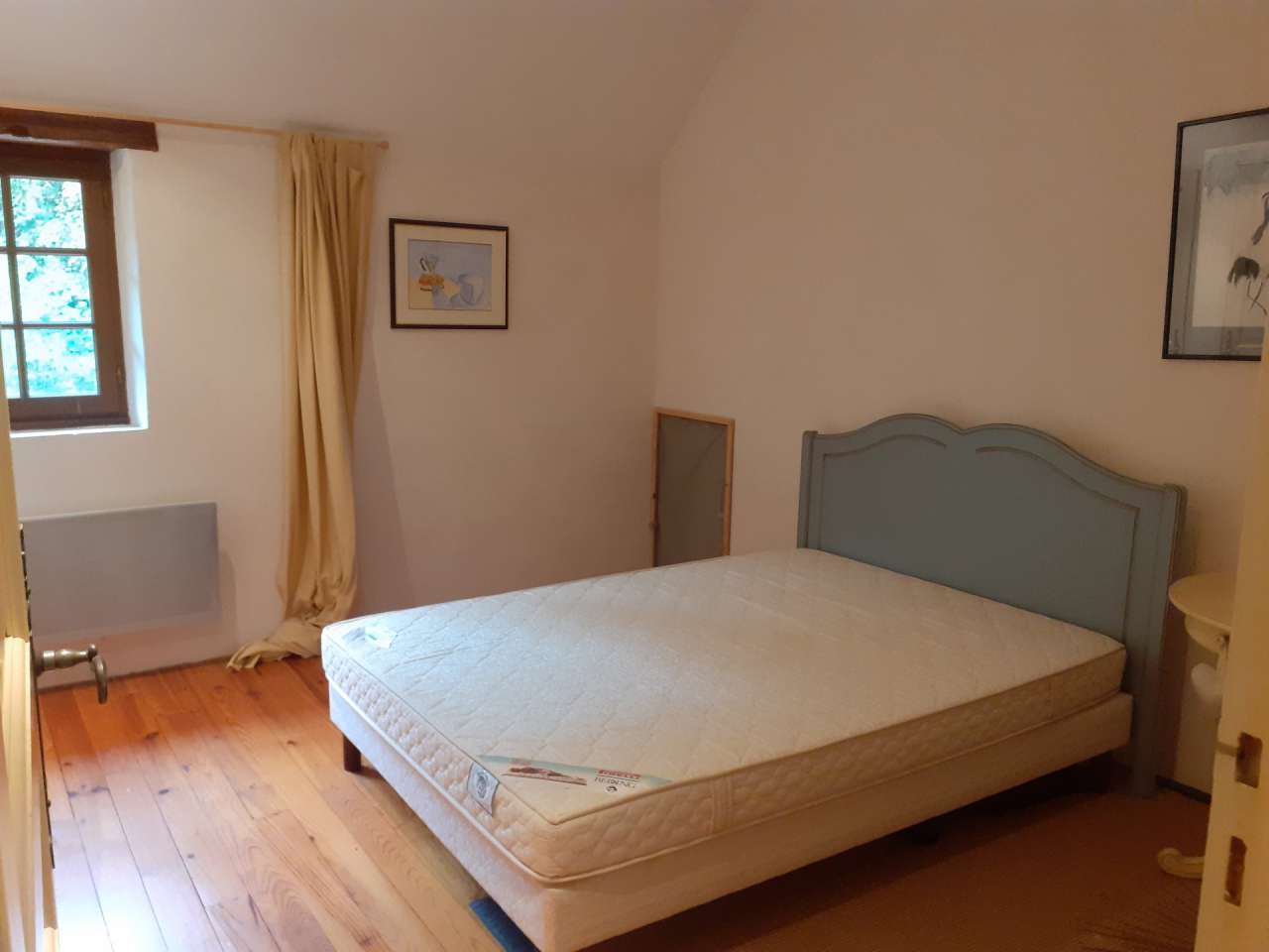 Beautifully renovated and full of character and charm, this beautiful 3 bed