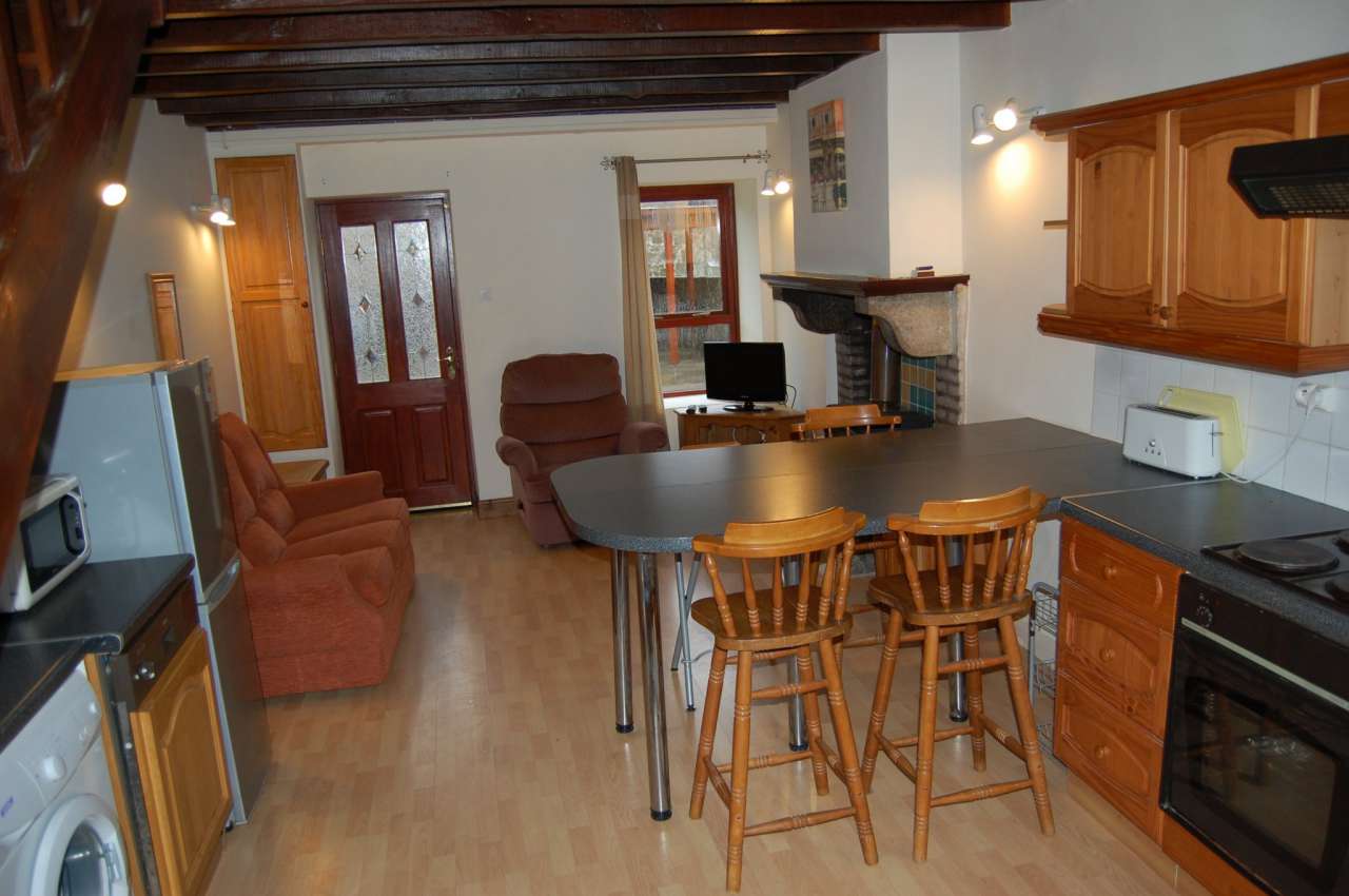 Located in a quiet setting in a small hamlet close to the village of Saint