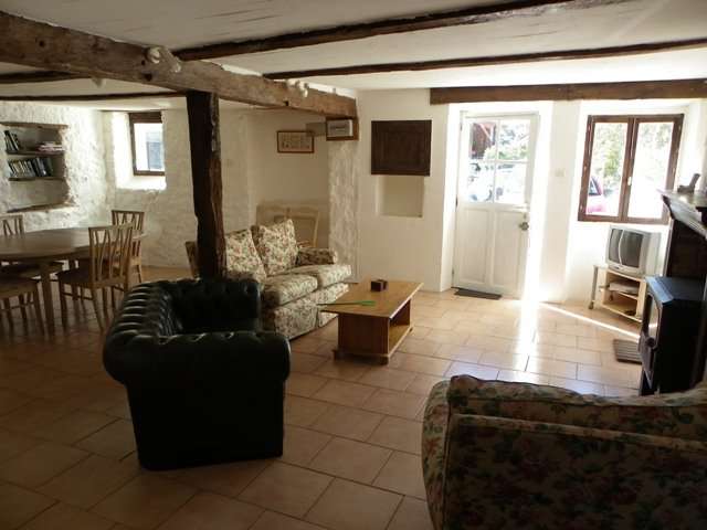 Unique opportunity to acquire a collection of 5 houses nestling in 1.5 acre